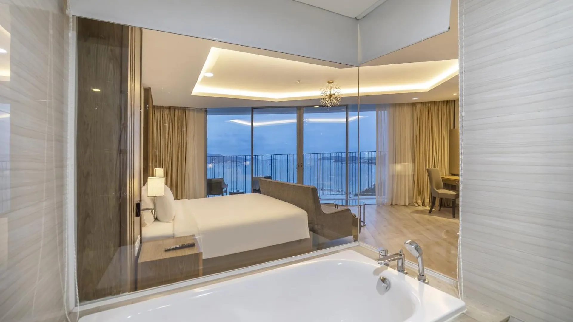 Апартаменты Panorama Beachfront Studio By Nest Group Нячанг